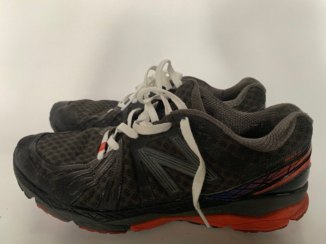 Newbalance 890 v2 Fesyen Pria Sepatu Sneakers di Carousell