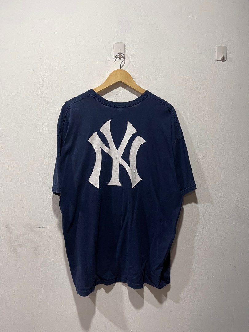 Vintage Nike New York Yankees tee (Category: Tshirts & Polo Shirts) located in Singapore. Submitted by fatpotatobanana (Listing ID 1215109699, Image 2). Description: size XL dm for more info 😙 free standard delivery .