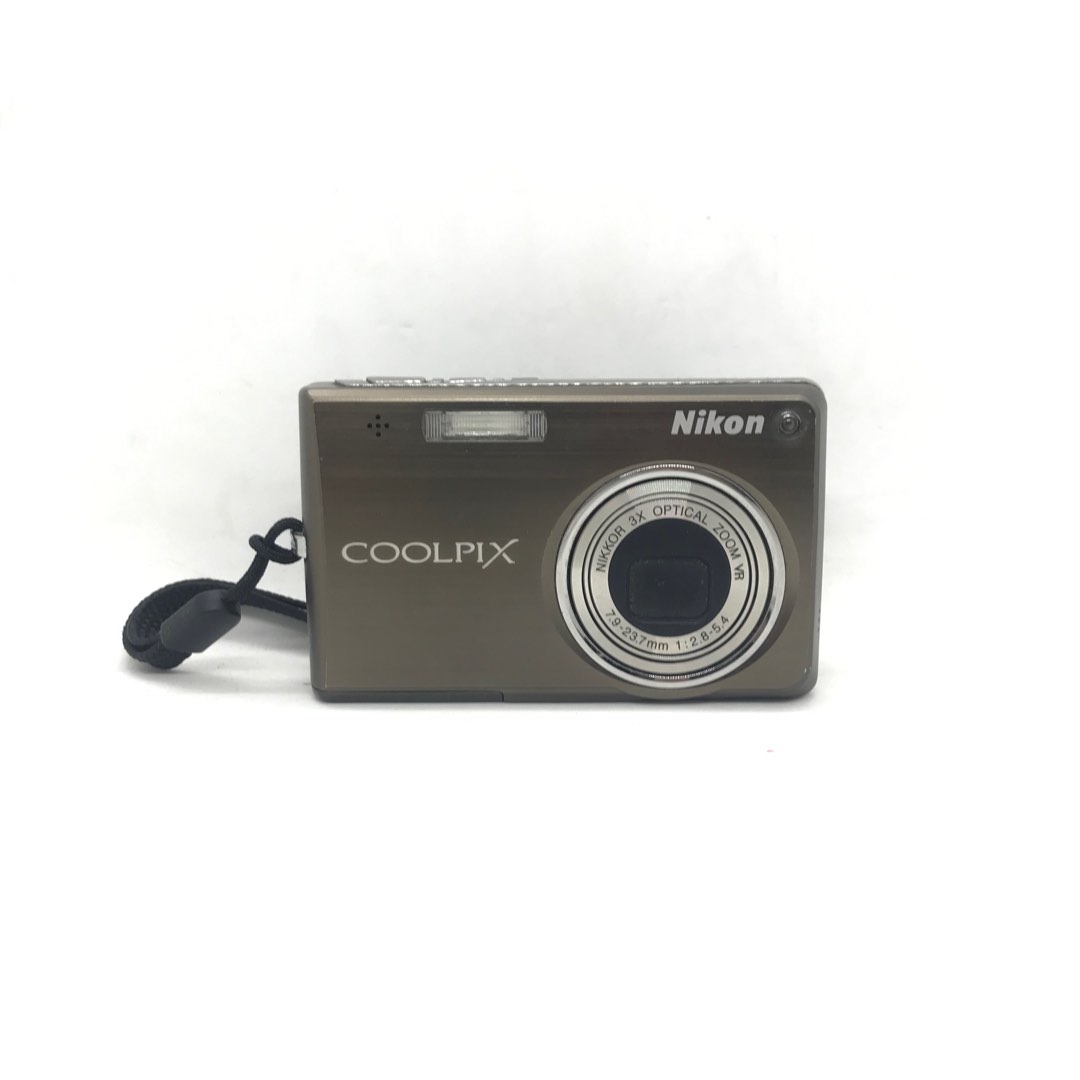Nikon Coolpix S700 digital camera, Photography, Cameras on Carousell