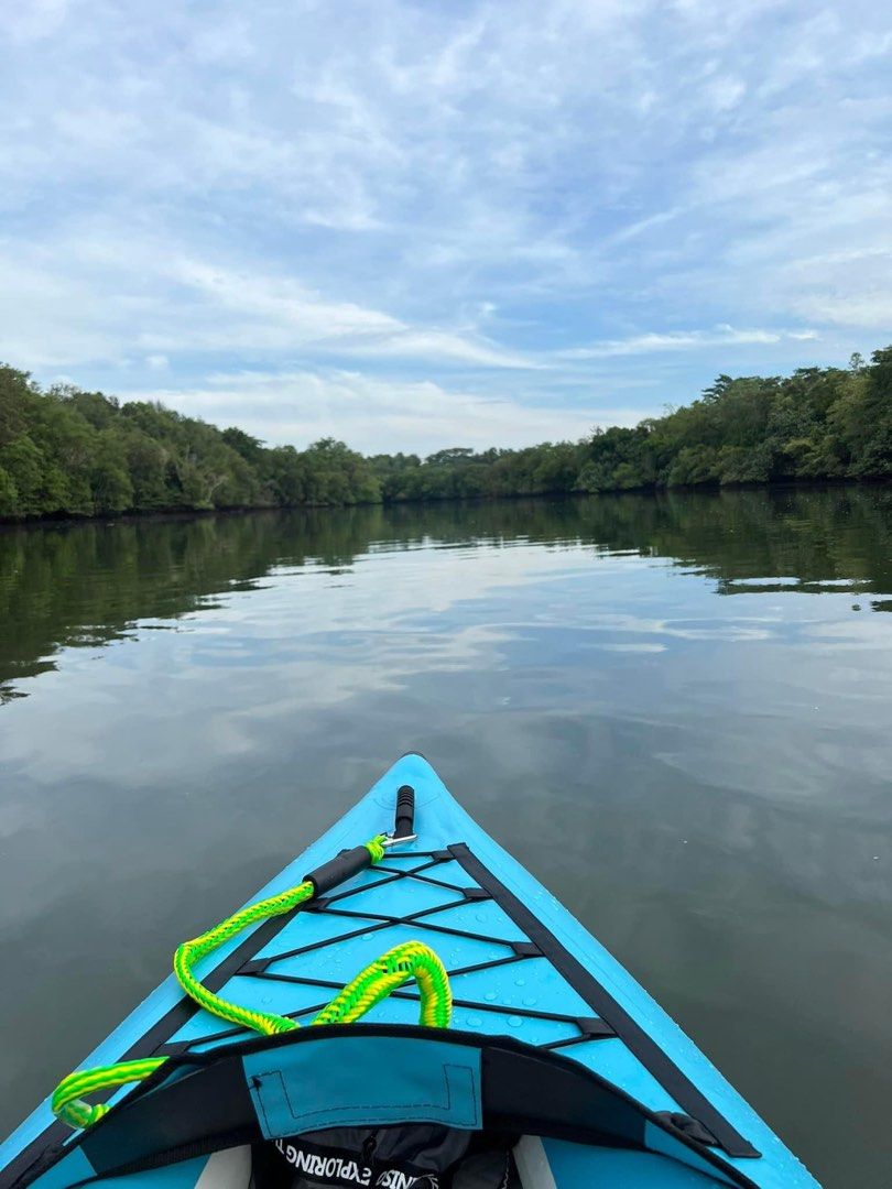 Rental Aquaglide Chelan 120 Kayak, Sports Equipment, Sports & Games