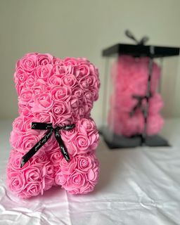 Rose bear Valentine’s Day