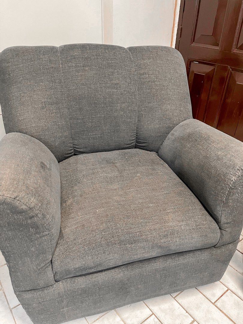 RUSH Preloved Sofa Set, Furniture & Home Living, Furniture, Sofas on