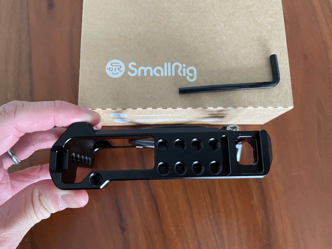 SMALLRIG ZV-E1 Cage Kit avec Poignée en Silicone et Serre-Câble pour SMALLRIG ZV-E1 Cage Kit avec Poignée en Silicone et Serre-Câble pour
