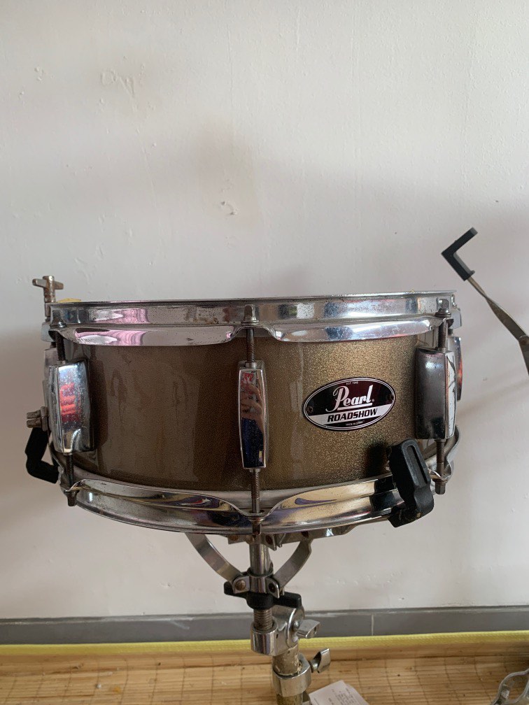 Snare drum pearl roadshow, Musik & Media, Alat di Carousell