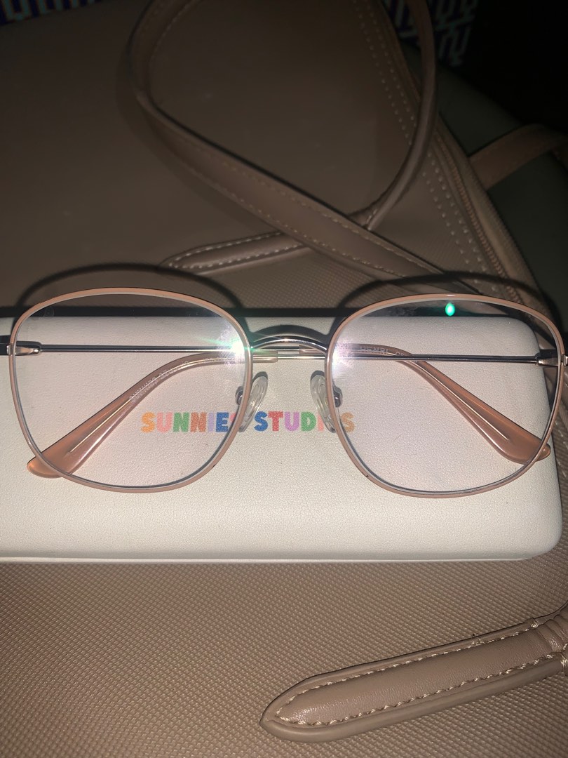 Sunnies spec, Women's Fashion, Watches & Accessories, Sunglasses