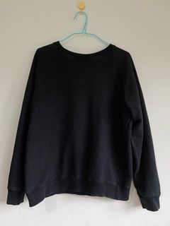 Preloved sweater model Uniqlo