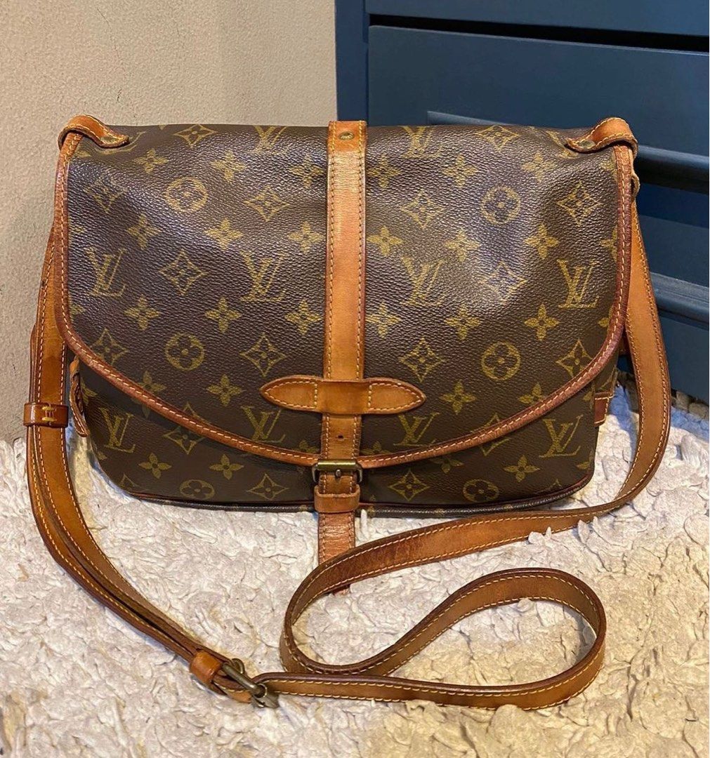 Tas Louis Vuitton with box, Barang Mewah, Tas & Dompet di Carousell