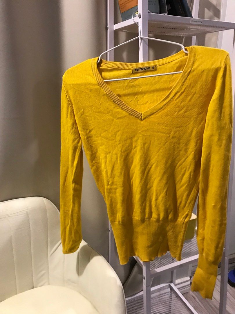 Terranova mustard sweater/ long sleeves (Category: Longsleeves) located in Cagayan de Oro. Submitted by declutterwithstef (Listing ID 1215108982, Image 2). Description: Used occasionally .