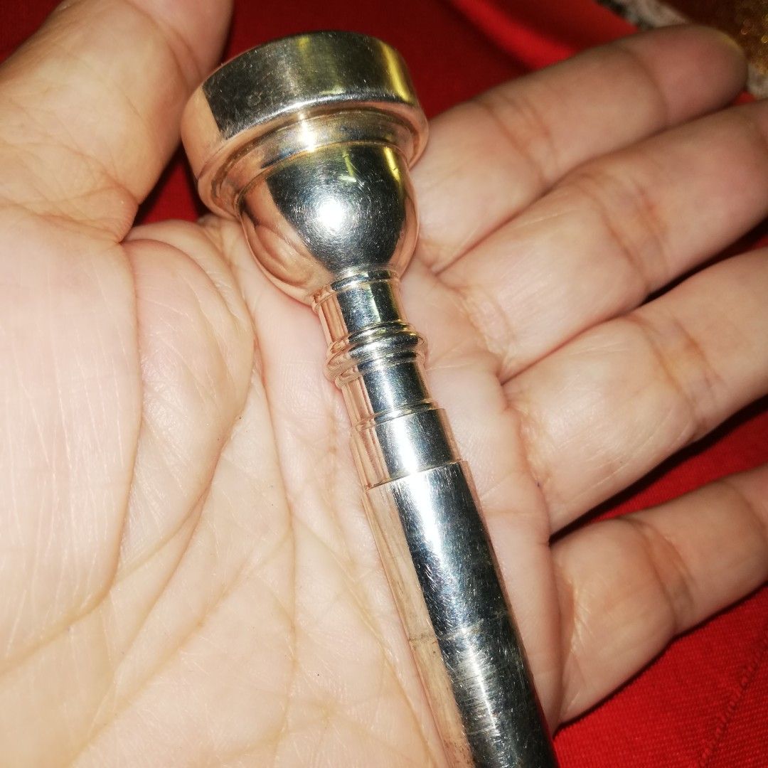 Trumpet mouthpiece (Category: Musical Instruments) located in Paranaque City. Submitted by 4thestate.surplusan (Listing ID 1215134834, Image 3). Description: Trumpet mouthpiece, 7c. Location san antonio paranaque.
