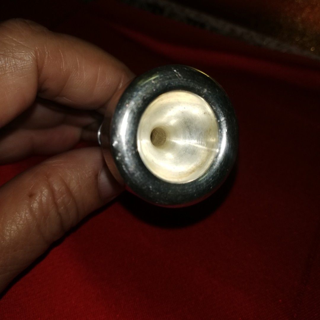 Trumpet mouthpiece (Category: Musical Instruments) located in Paranaque City. Submitted by 4thestate.surplusan (Listing ID 1215134834, Image 2). Description: Trumpet mouthpiece, 7c. Location san antonio paranaque.