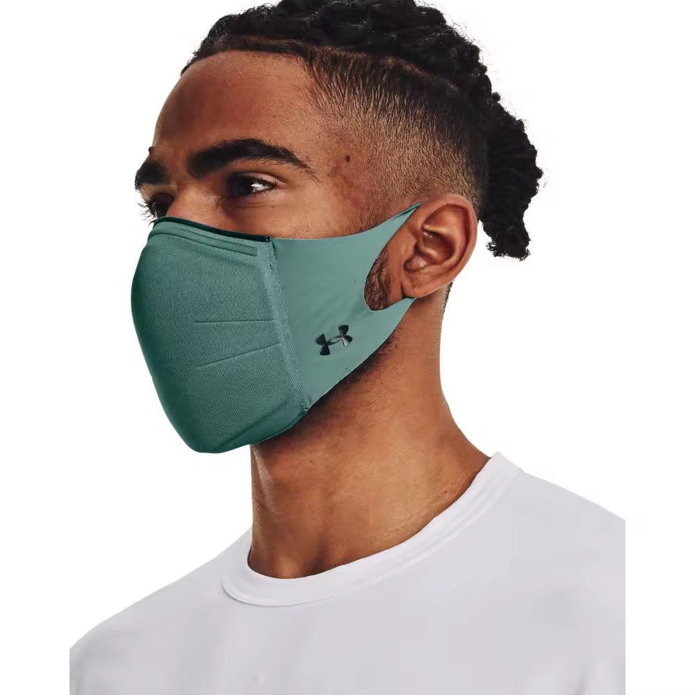 Under Armour UA SPORTSMASK Featherweight, Health  Nutrition, Face Masks   Face Shields on Carousell