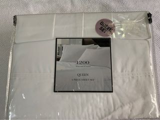 US queen size bedsheet