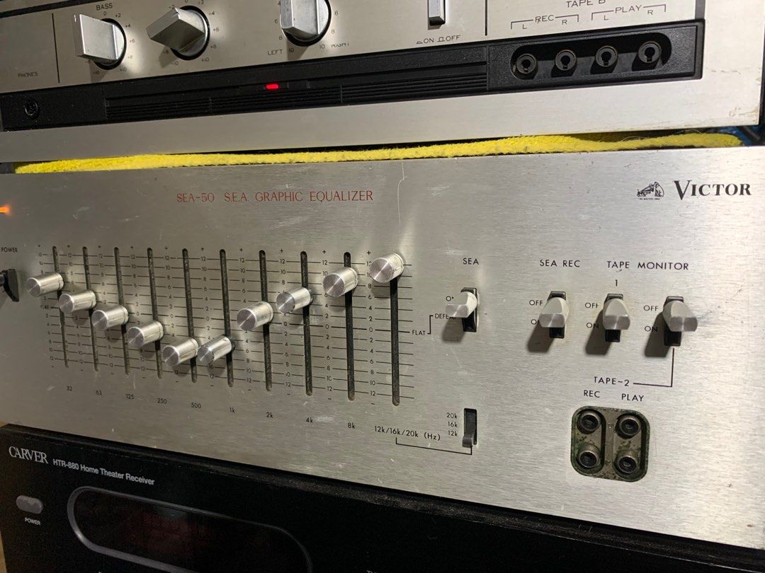 VICTOR S.E.A-50 GRAPHIC EQUALIZER AC 110 VOLTS 50/60 HZ 17 WATTS 