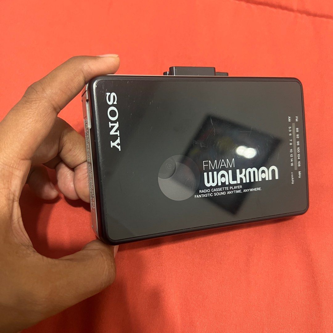 Sony Walkman WM-AF22 AM/FM Portable Cassette Player