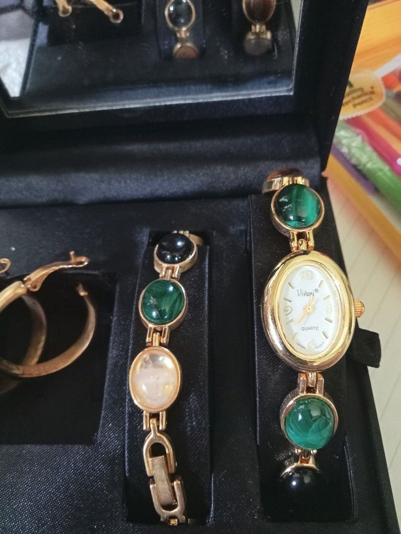 New Old Stock Vivani Ladies Quartz Wrist Watch Rose Gold Tone Pearl Dial |  WatchCharts Marketplace