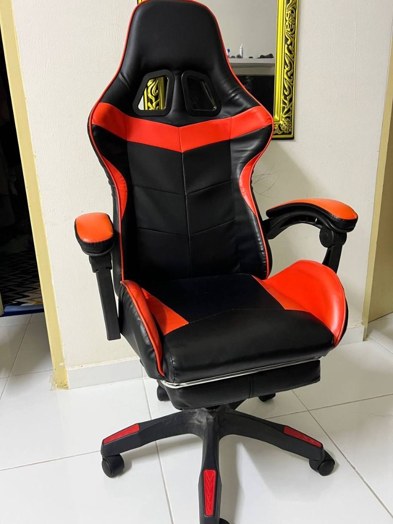 Kerusi gaming second sale hand