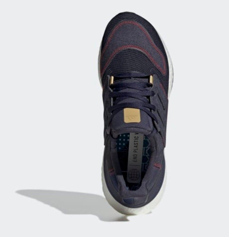 WTS Brand New Adidas Ultraboost 22 Men Running Shoes GX9146