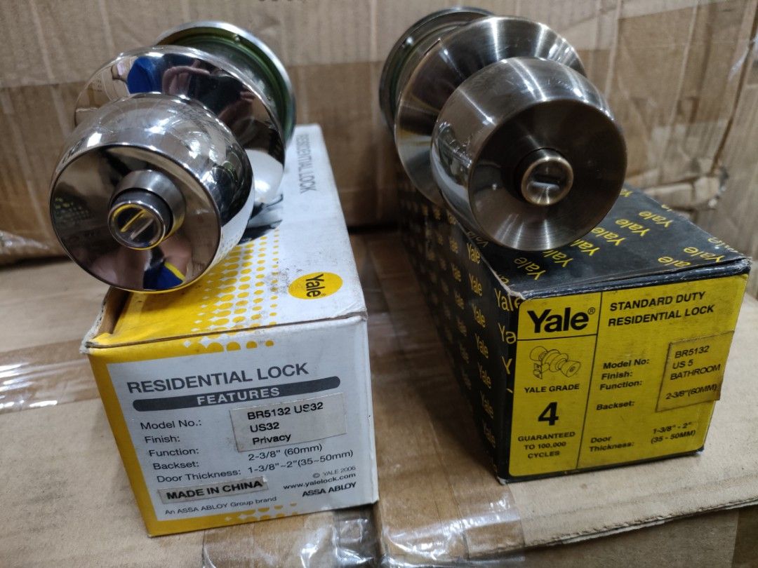 Yale Cylindrical Bathroom Lock set ( No Keys) BR5132 US32 Chrome ...