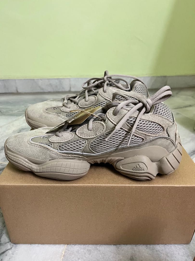 Adidas yeezy hot sale 500 box