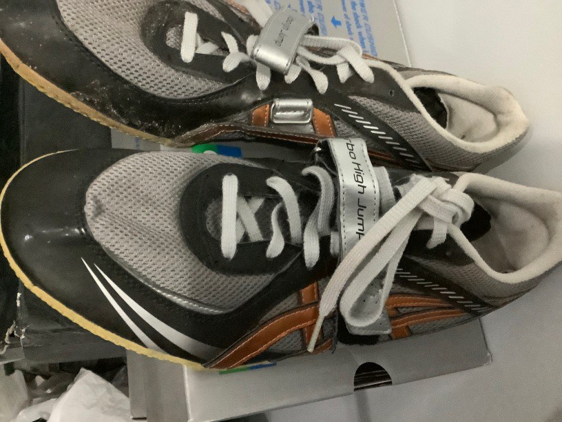 Asics Mens High Jump Shoes, Men's Fashion, Footwear, Sneakers on Carousell