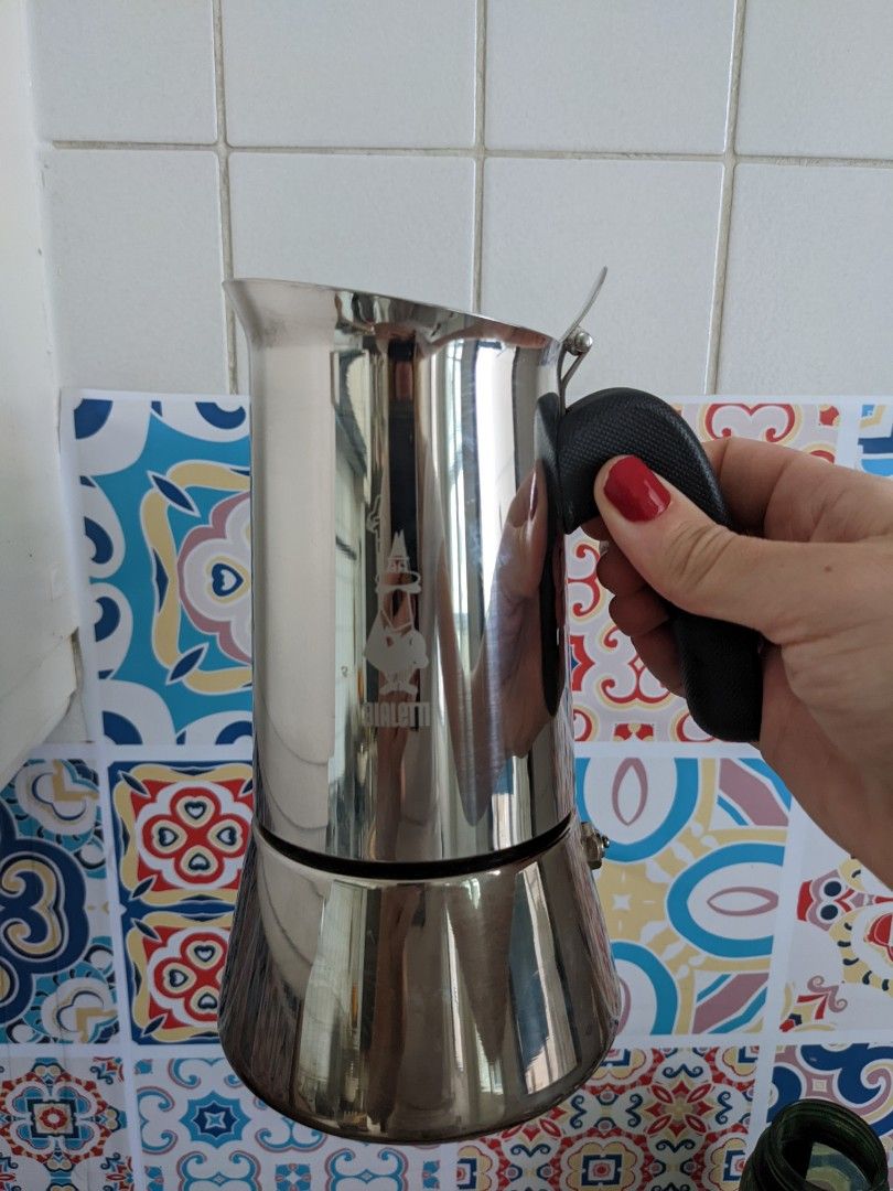 Bialetti Coffee maker 4 cups, TV & Home Appliances, Kitchen Appliances