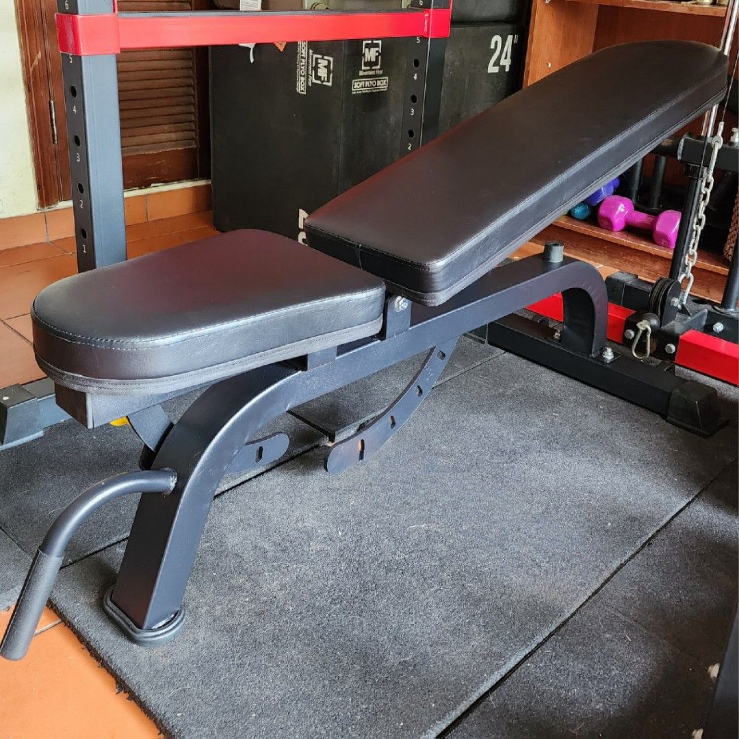 BNIB INSTOCK Black Adjustable Flat Incline Bench Best Deals For