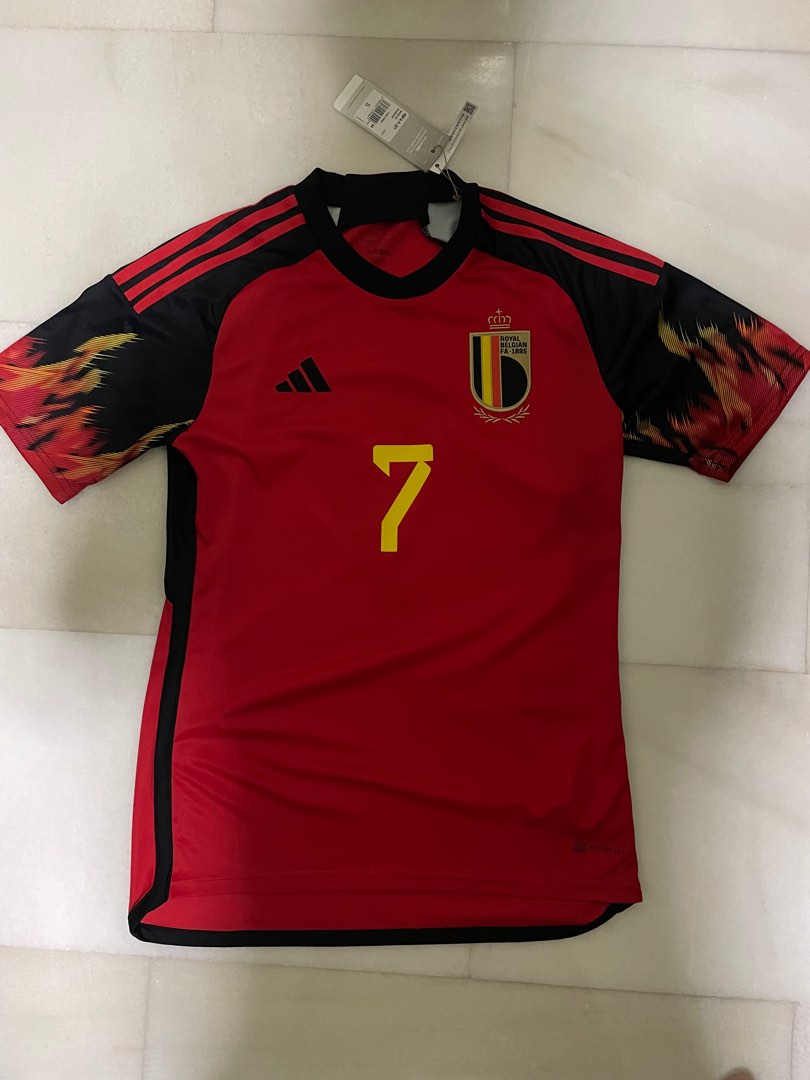 BNWT) KDB Belgium adult 2022 jersey, Men's Fashion, Activewear on