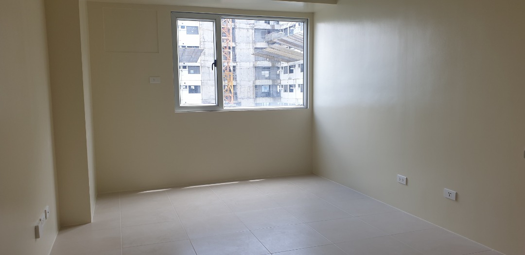 BRAND NEW PENTHOUSE STUDIO TYPE UNIT FOR RENT QUEZON CITY, Property