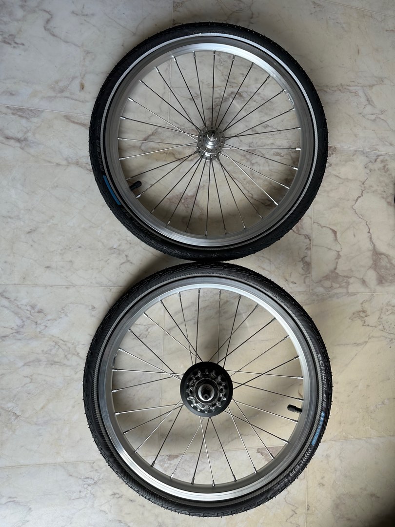 Brompton 2 speed wheel set with Marathon tires., Sports Equipment