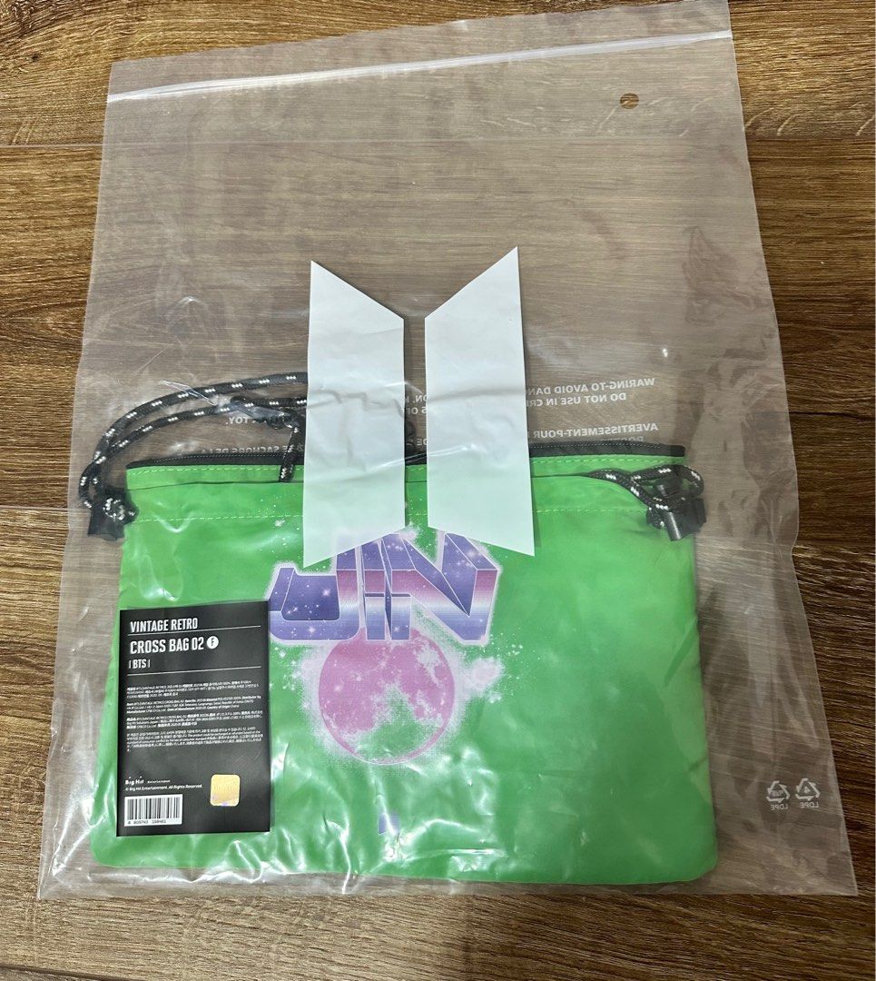 BTS [PTD POP-UP] VR Cross Bag