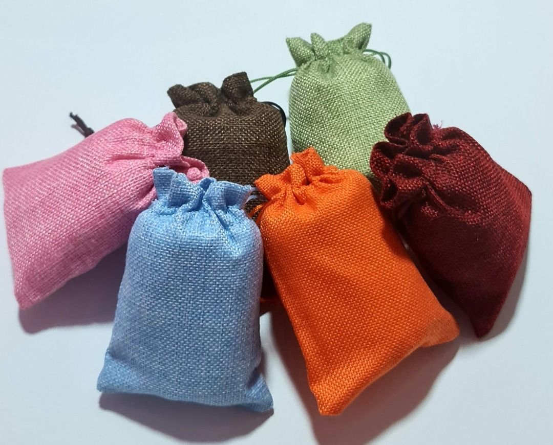 Burlap drawstring bags 10 x 13.5 cm gift bag pouch, Hobbies & Toys