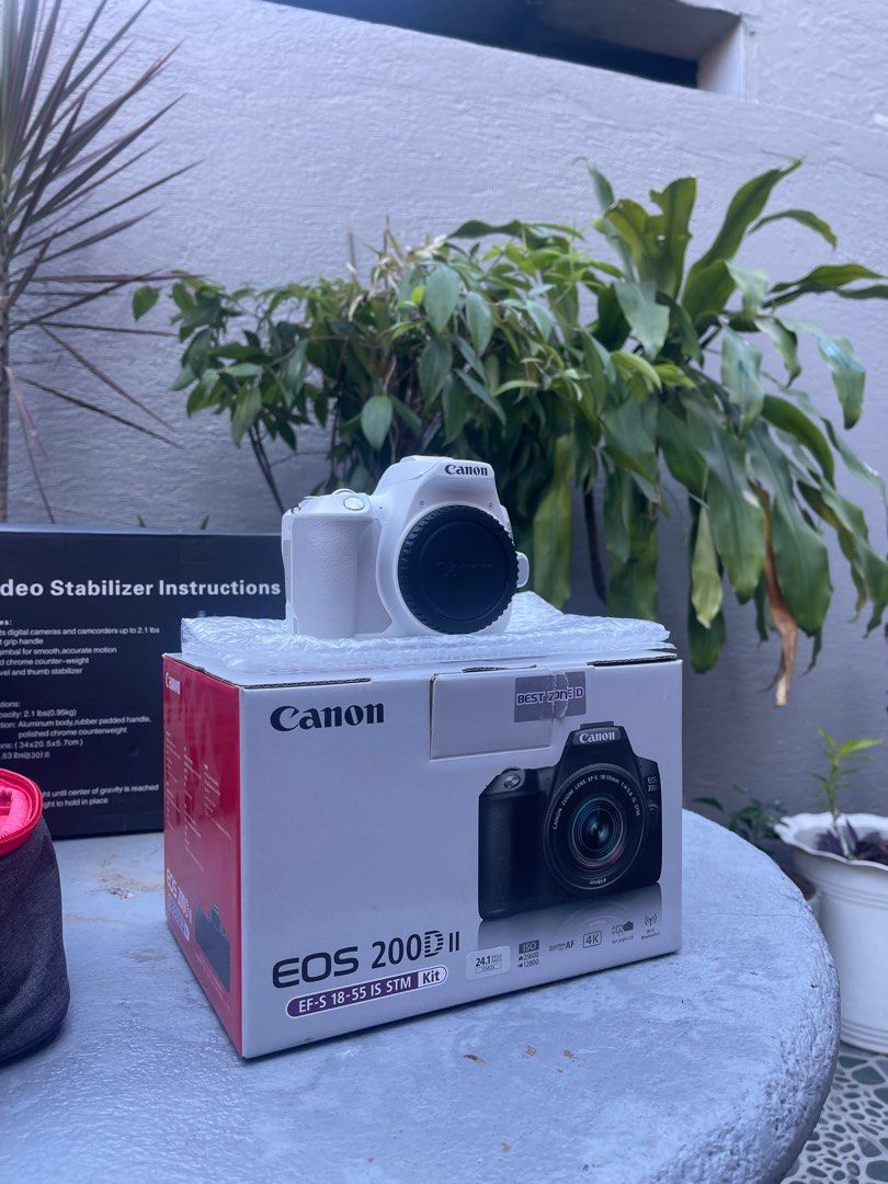 Canon 200D Mark II, Photography, Cameras on Carousell