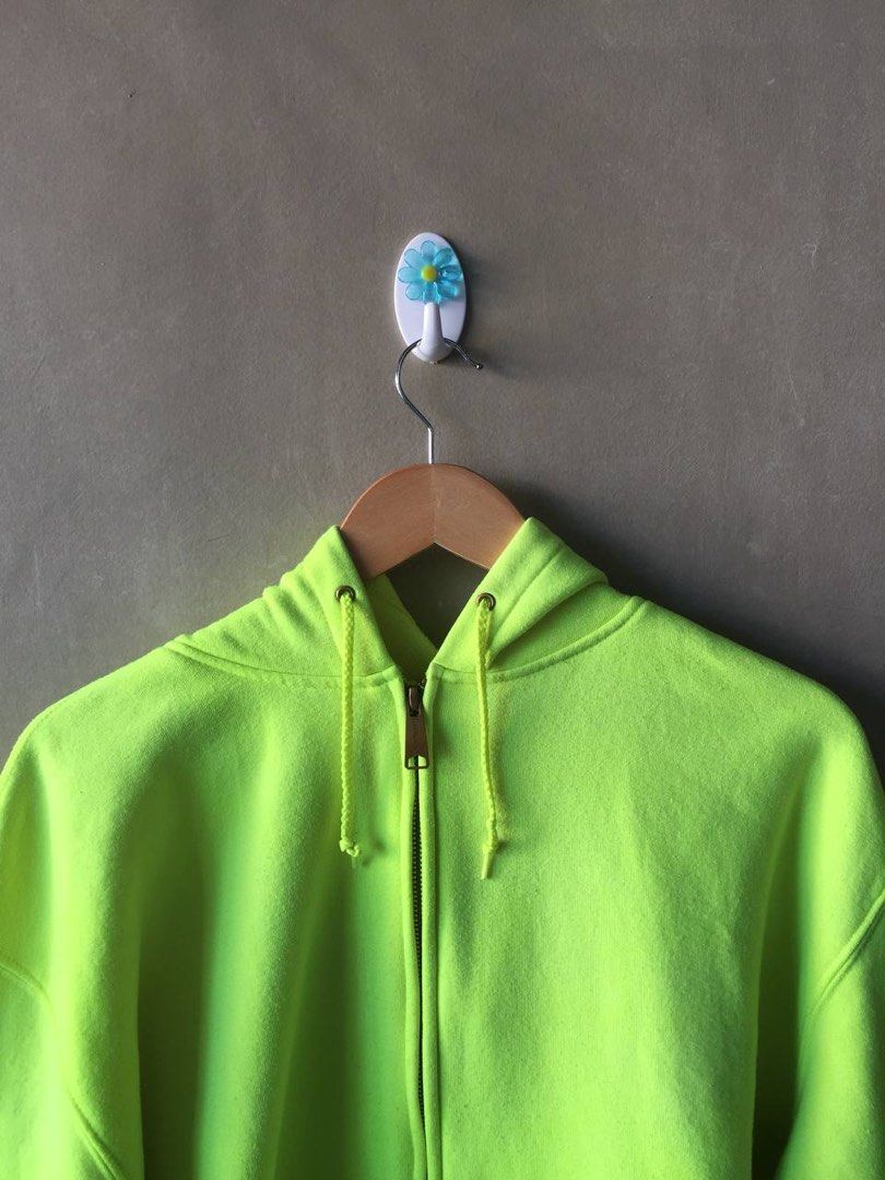 carhartt neon jacket Men s Fashion Coats Jackets and Outerwear on Carousell