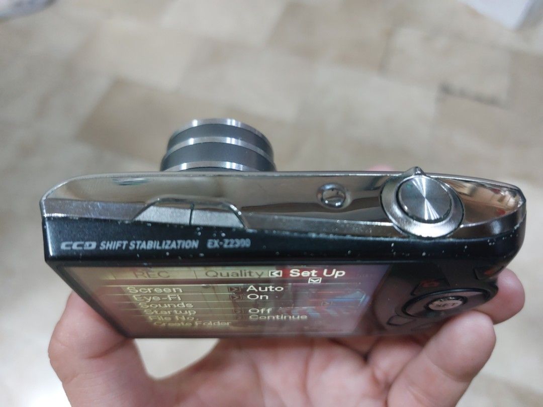 casio exilim ex-z2300 ccd sensor (Category: Cameras) located in Manila. Submitted by jonrick.co (Listing ID 1215156907, Image 3). Description: execellent working condition issue : vignette lcd won't affect performace unit batt strap memory actual and sample pics posted LAST PRICE.
