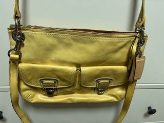 (Category: ) located in . Submitted by florals_08111a (Listing ID 1215204888, Image 1). Description: .