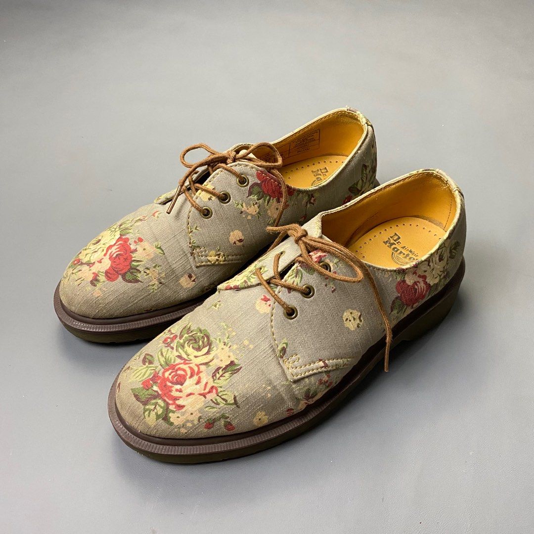 Dr martens best sale floral canvas