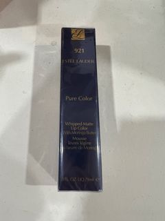 Estee Lauder Whipped Matte Lip Color in Air Kiss