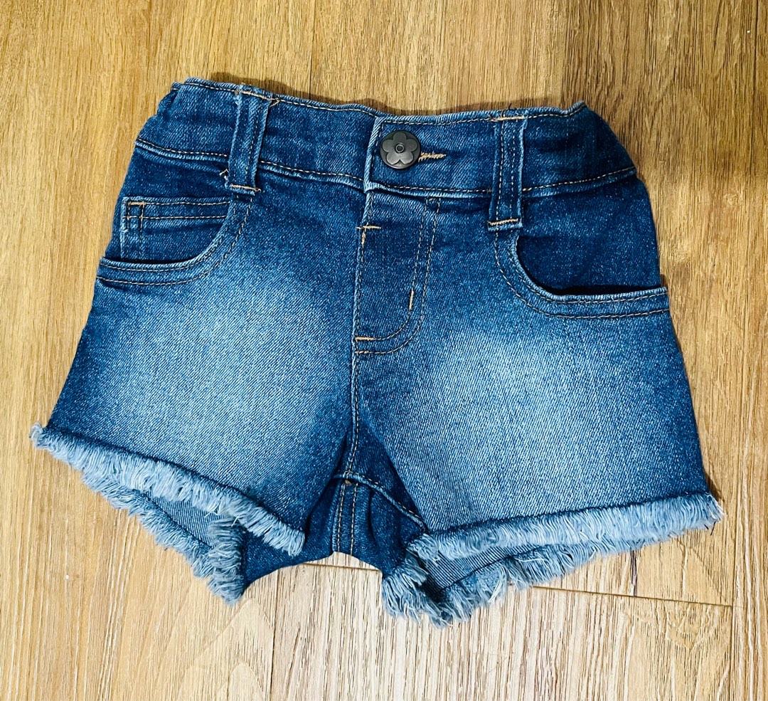 Garanimals baby short, Babies & Kids, Babies & Kids Fashion on Carousell