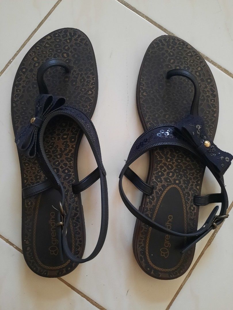 grendha jelly sandals