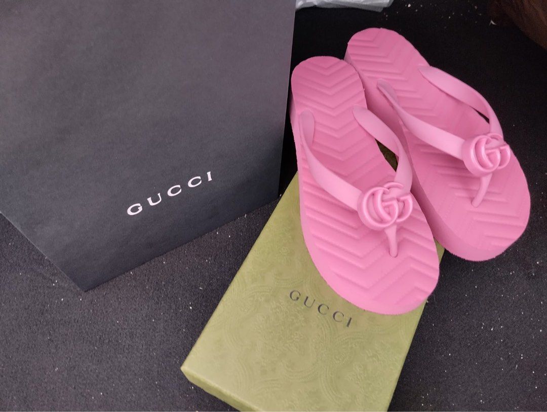Gucci pink flip clearance flops
