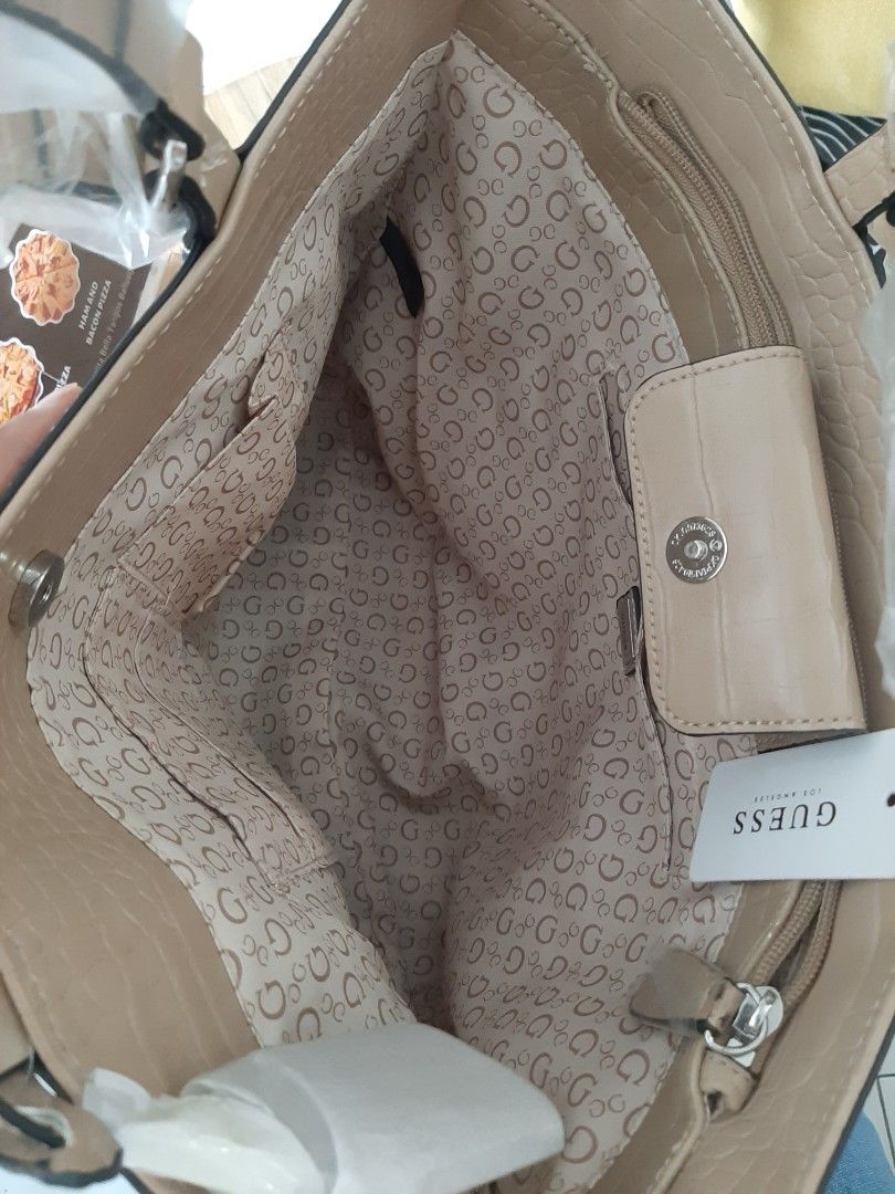 Guess Los Angeles bag, Luxury, Bags & Wallets on Carousell