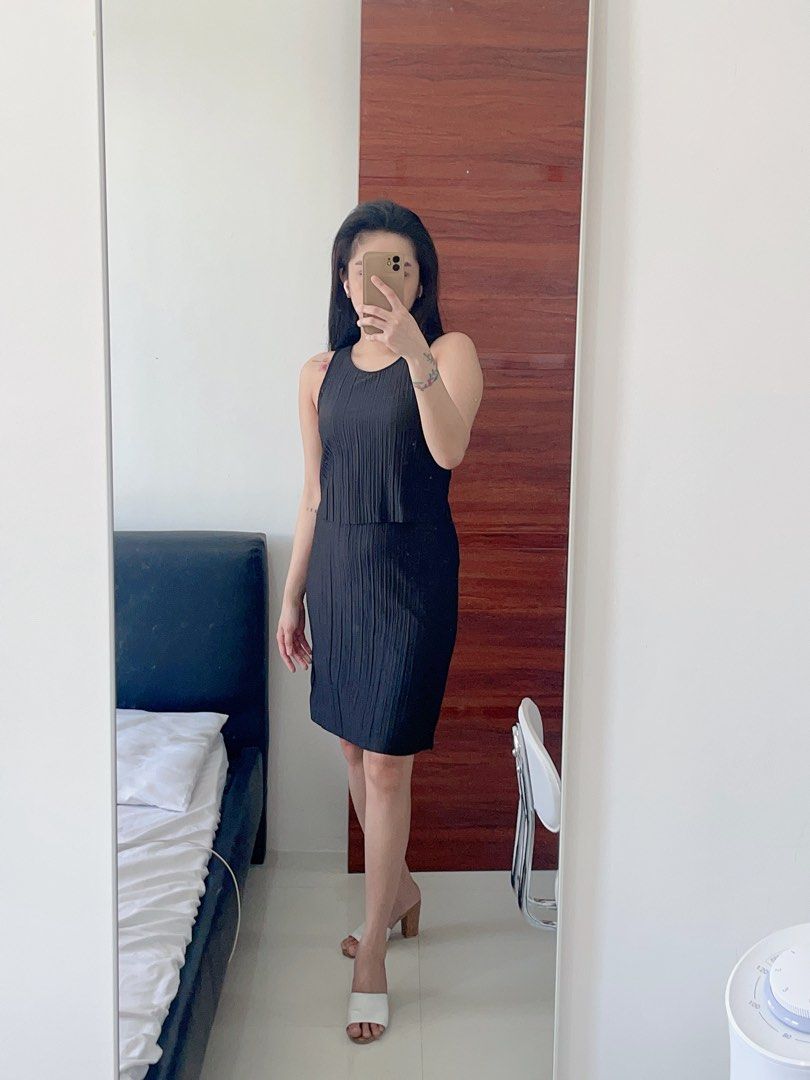 H M Black Satin Pleated Dress Women s Fashion Dresses Sets