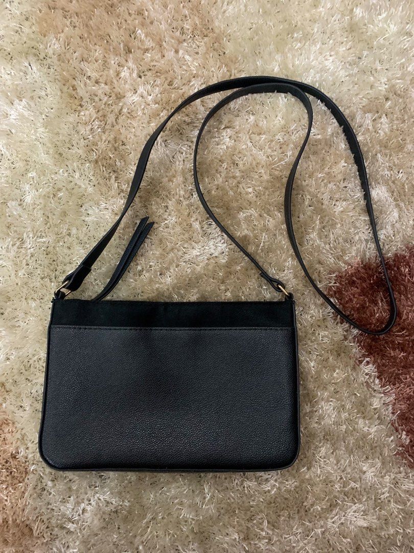 H&m sling bag black clearance