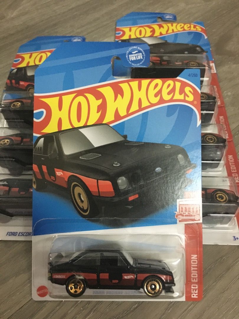 Hot wheels shop ford escort xr3
