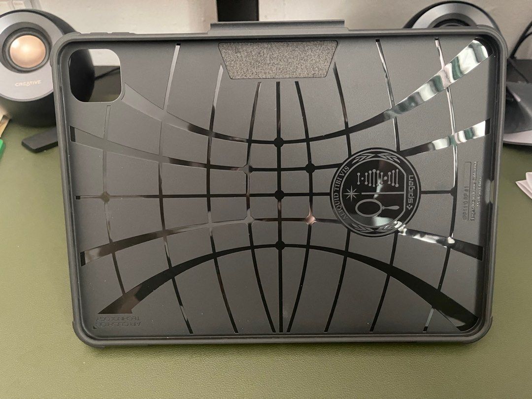 Spigen Rugged Armor Pro case IPad Pro 11”, Mobile Phones & Gadgets