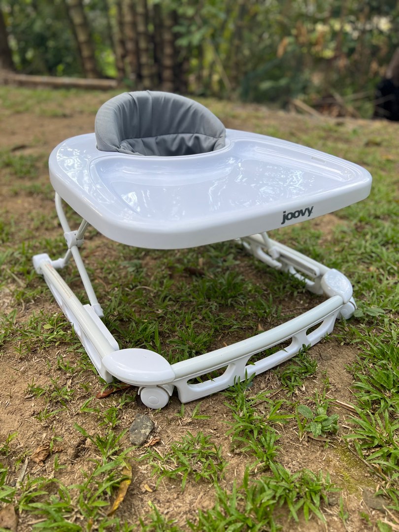 Joovy walker, Babies & Kids, Baby Nursery & Kids Furniture, Kids Tables