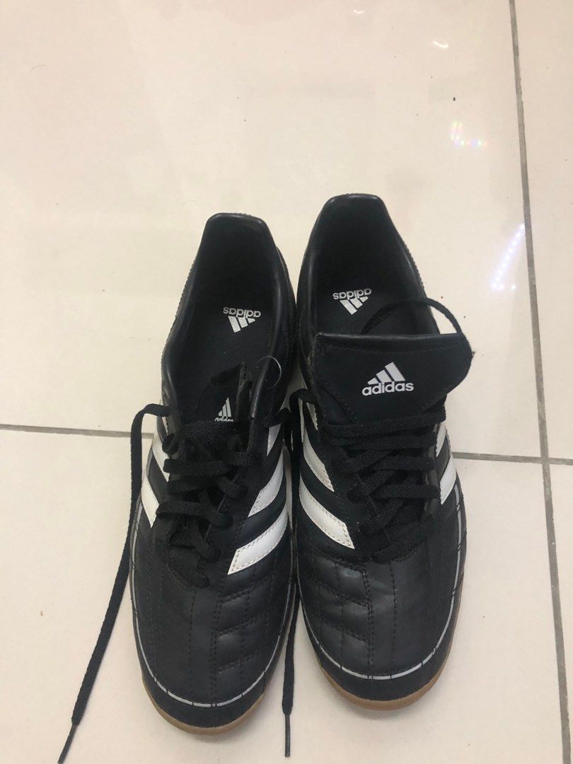 Adidas puntero deals indoor soccer shoes