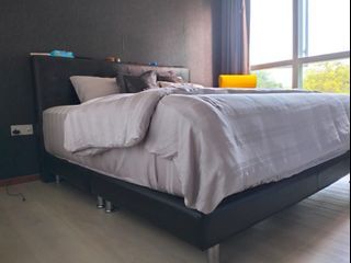 King bed frame