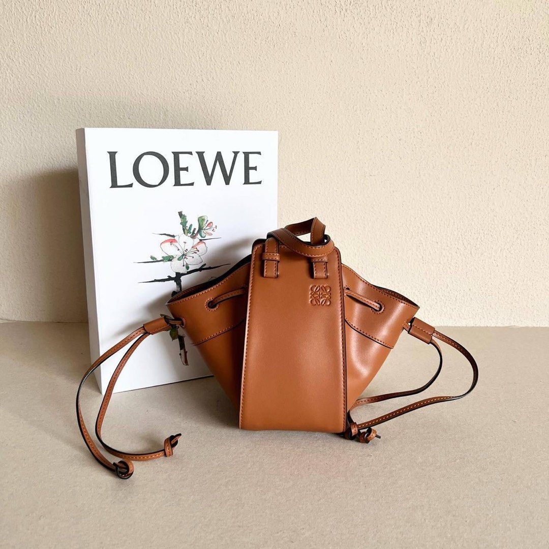 Loewe hot sale drawstring bag