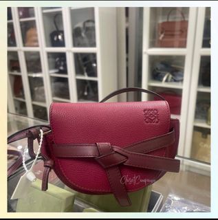 (Category: ) located in . Submitted by closetcompany (Listing ID 1215307774, Image 1). Description: .